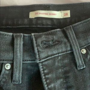 Levis 311 shaping skinny
